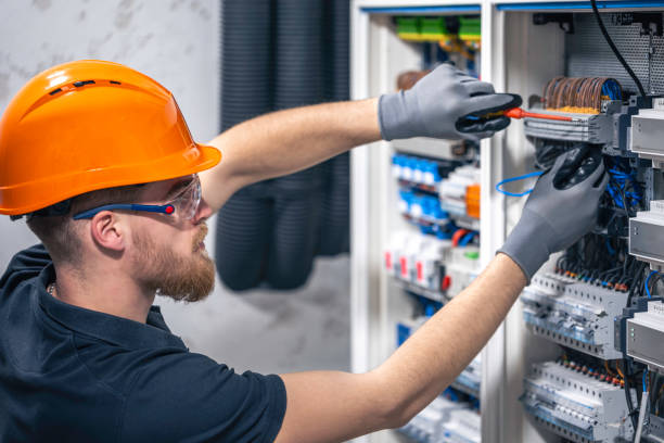 Best Circuit Breaker Repair  in Manchester, TN